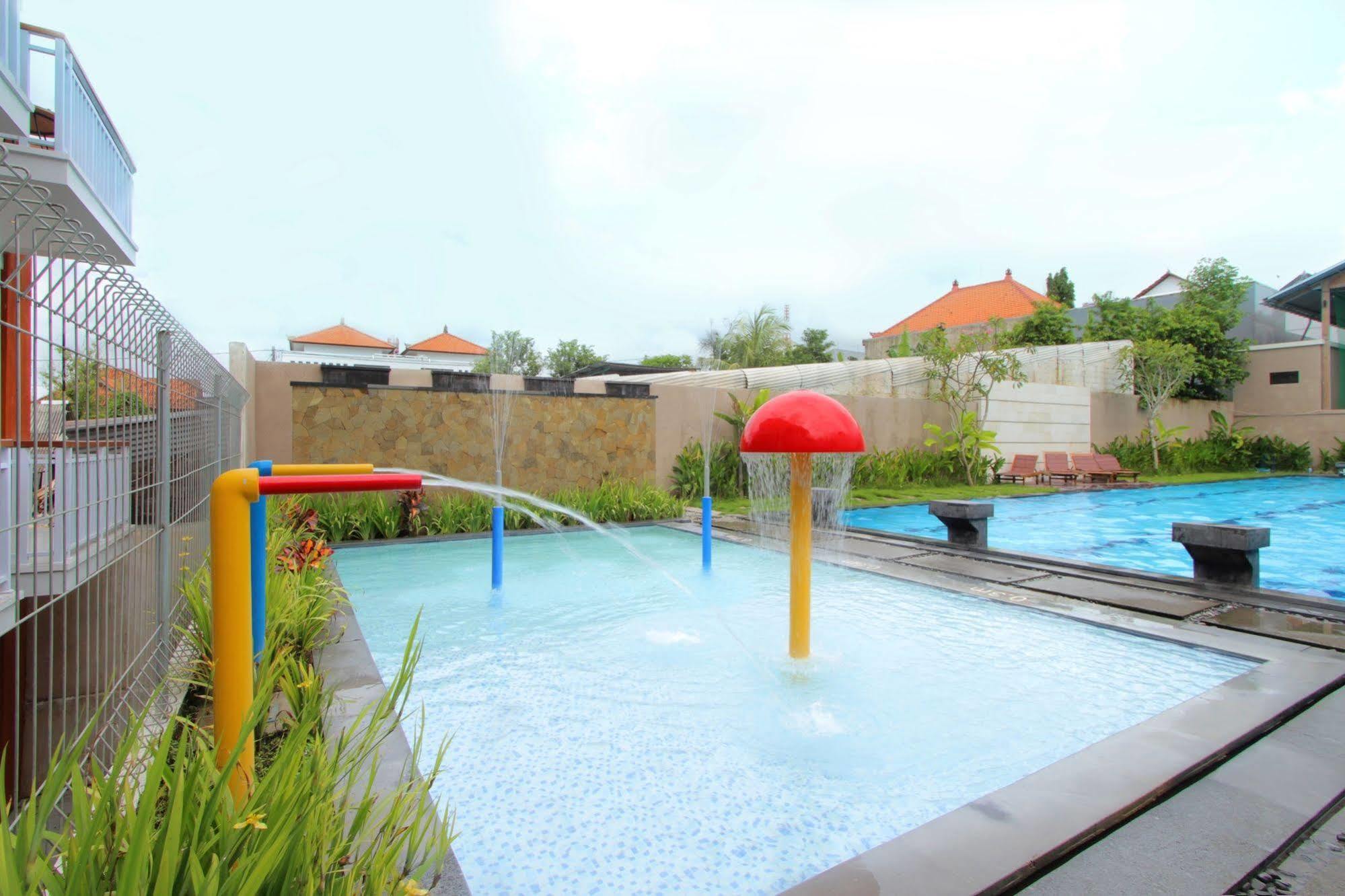 Umah Bali Suites And Residence Denpasa Buitenkant foto